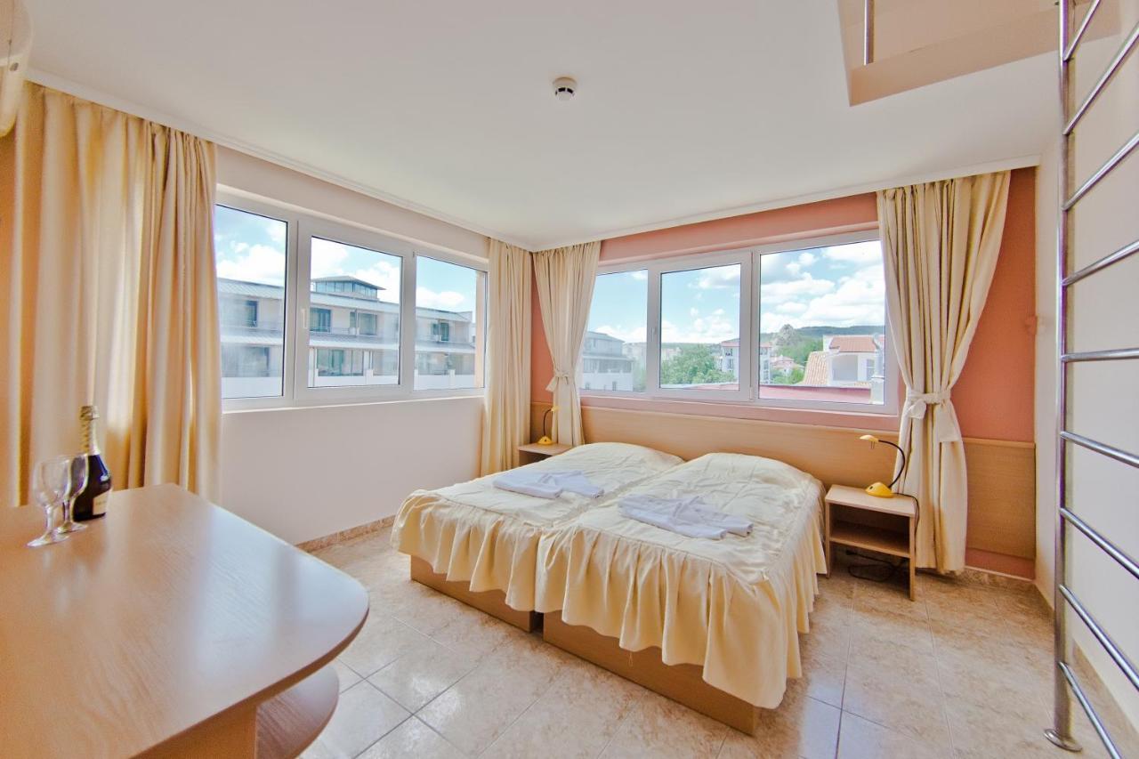 Family Hotel Morska Zvezda بالشيك المظهر الخارجي الصورة
