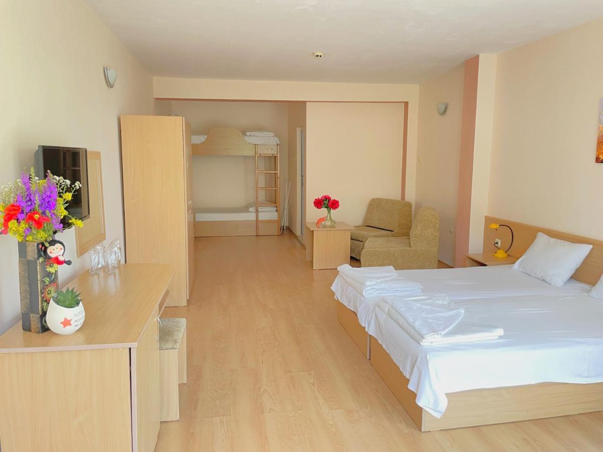 Family Hotel Morska Zvezda بالشيك المظهر الخارجي الصورة
