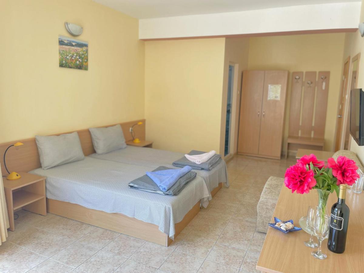 Family Hotel Morska Zvezda بالشيك المظهر الخارجي الصورة